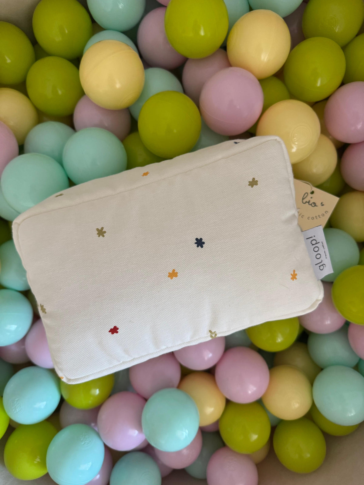 Colorful Stars Toiletry Bag